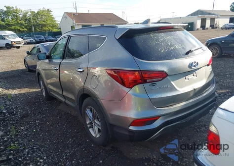 2017 Hyundai Santa Fe Sport 2.4L z USA, uszkodzony, nr VIN 5NMZUDLB0HH030224